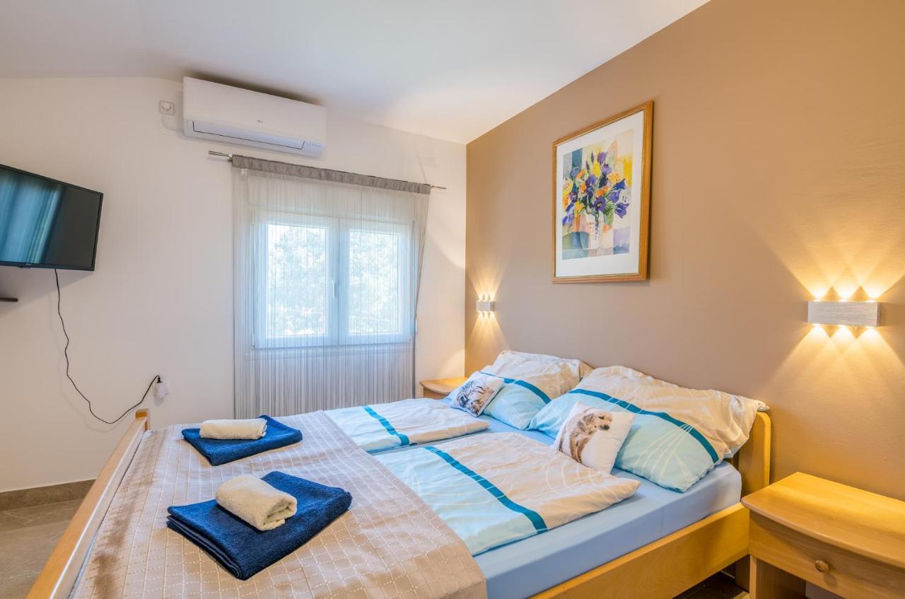 Apartment Dragica Čižići エクステリア 写真