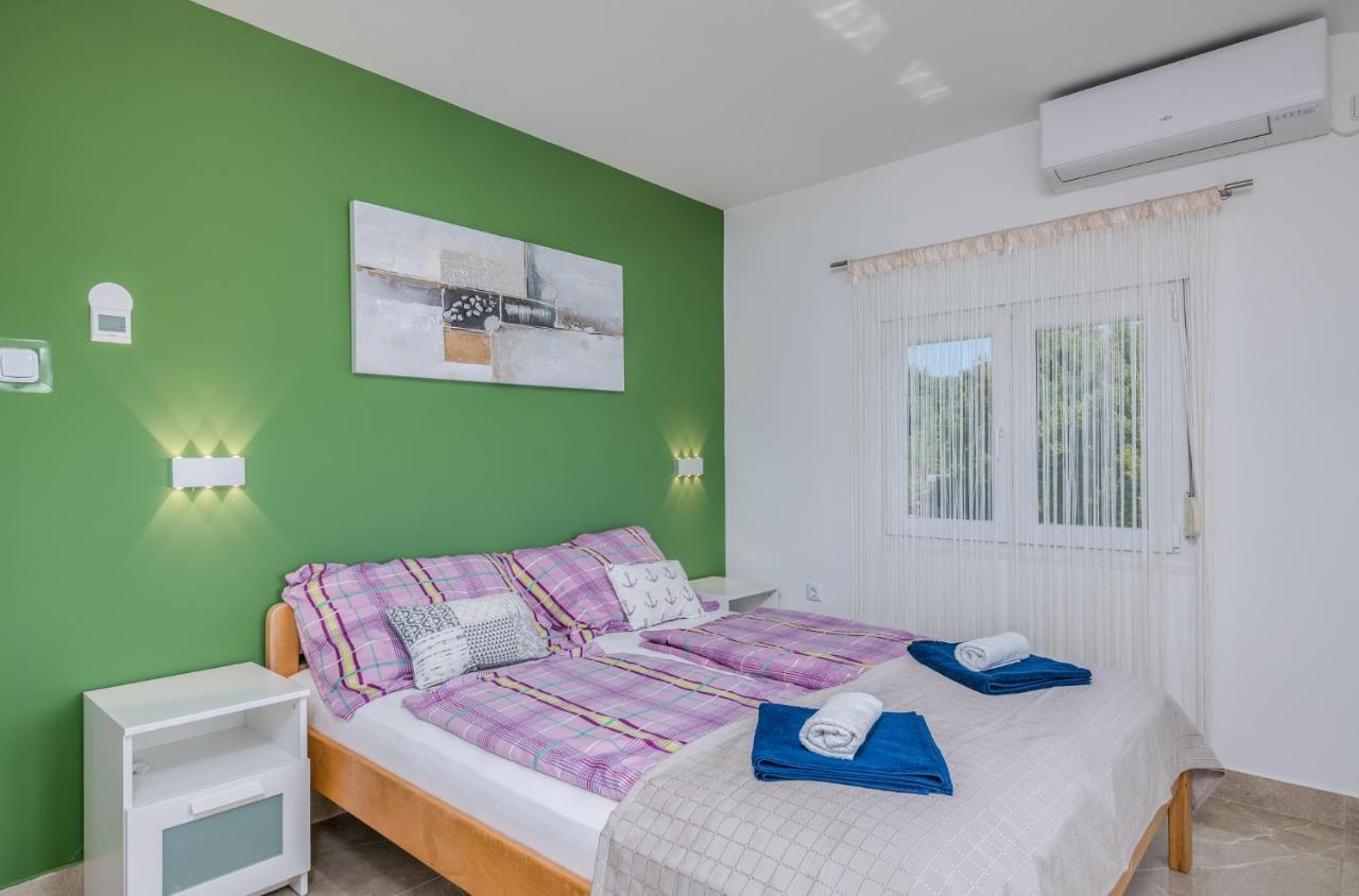 Apartment Dragica Čižići エクステリア 写真
