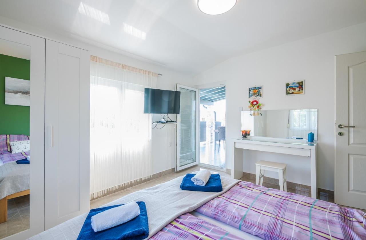 Apartment Dragica Čižići エクステリア 写真
