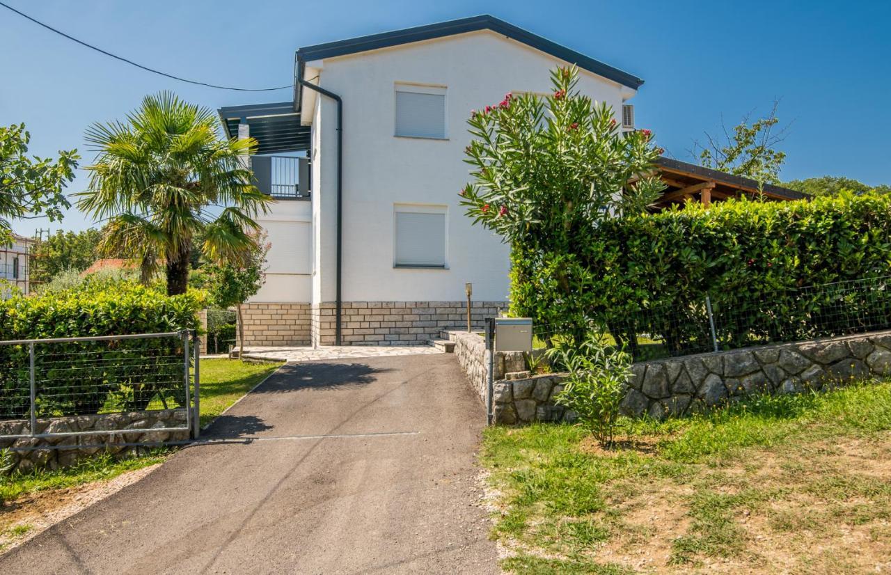 Apartment Dragica Čižići エクステリア 写真